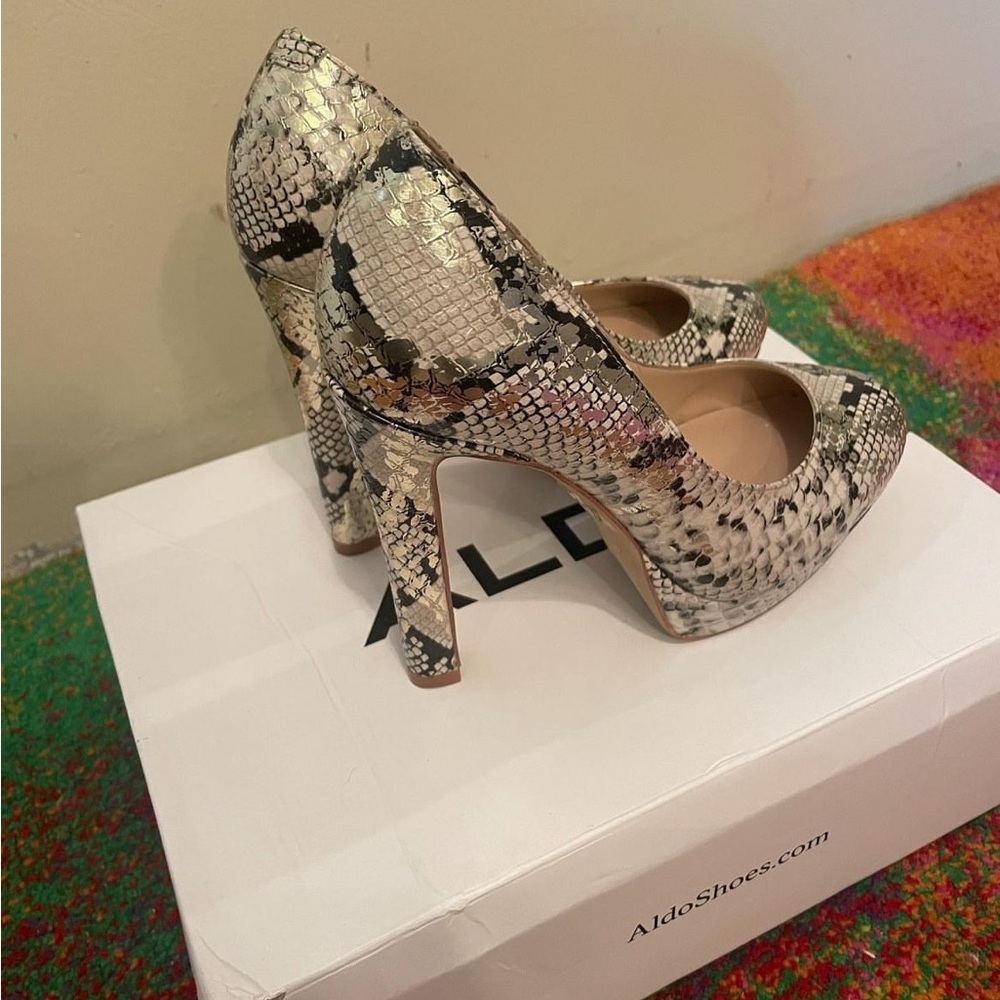 Aldo Snake print 4in heels.